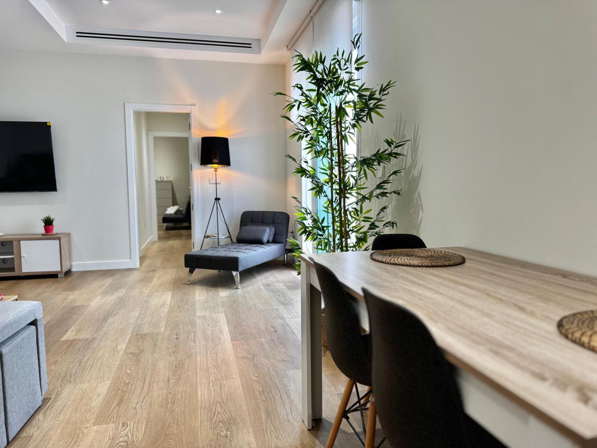 Aparthome Sanroman * Sevilla